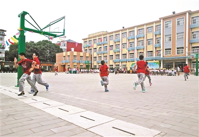 北京市教委将着手中幼学塑胶跑路尺度